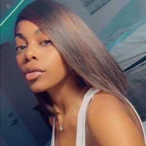 Meet your Posher, Naija